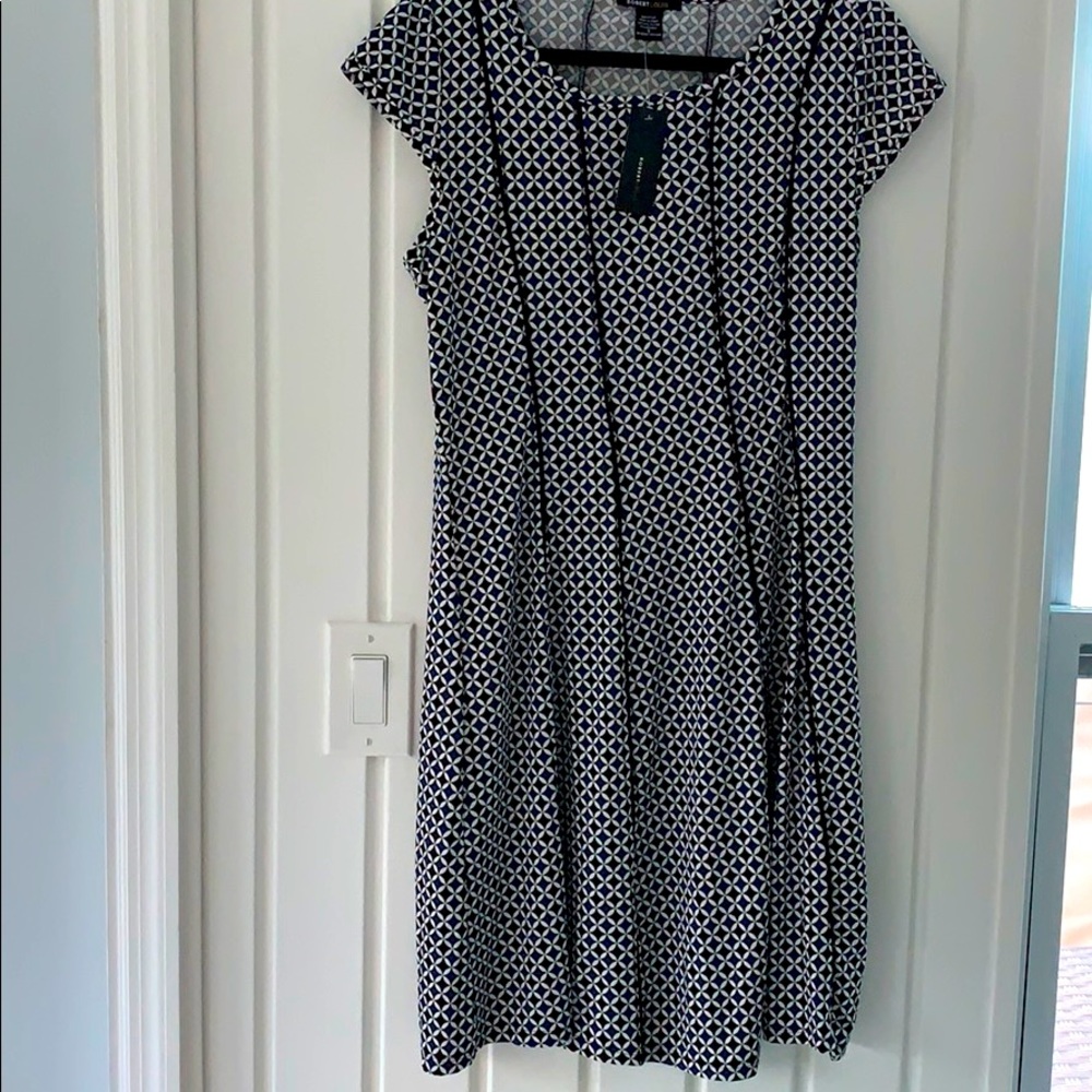 Robert Louis dress